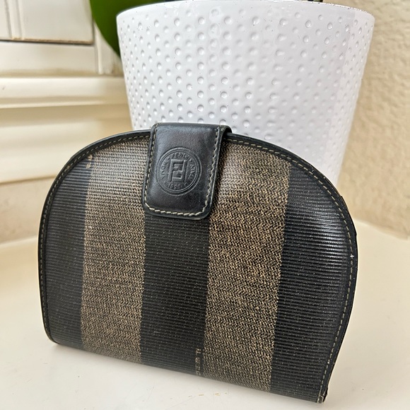 Fendi wallet - Picture 10 of 12